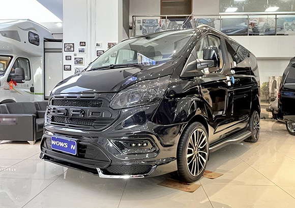 Wowsen Black Knight Ford Youth MPV, over 300000 RMB in hand